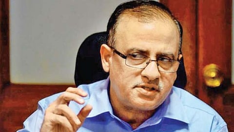 अजोय मेहता यांच्या मालकीच्या फ्लॅट आयकर विभागाने केला जप्त