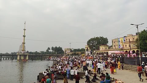 आळंदीमध्ये इंद्रायणीकाठी उसळलेला भक्तीचा महापूर