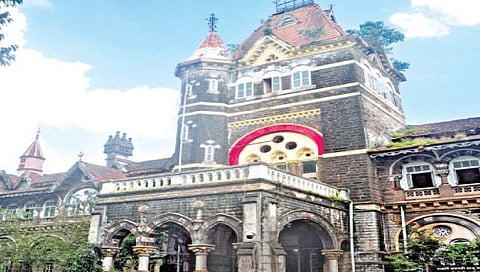 बाबा, तुम्ही घरी कधी येणार? चिमुकल्याच्या आर्त हाकेने सारेच गहिवरले