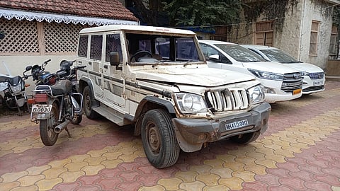 एमआयडीसी चौकातील अपघातास कारणीभूत ठरलेले वाहन.