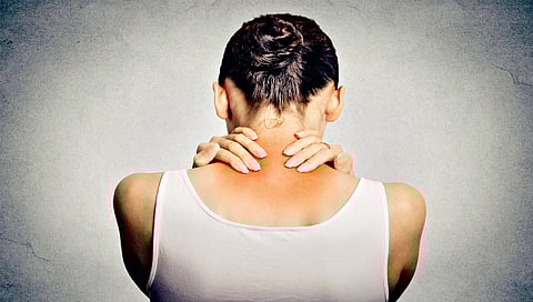 मानेचे दुखणे, ‘हे’ उपाय केल्यास वेदना होतील कमी