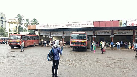 sangli st strike : एसटी कर्मचार्‍यांच्यात फूट, ३० टक्के कामावर जिल्ह्यात वाहतूक सुरु