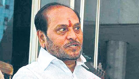 रामदास कदम यांना विधानभवनच्या गेटवर अडविले; ‘या’ मंत्र्यांने केली मध्यस्थी