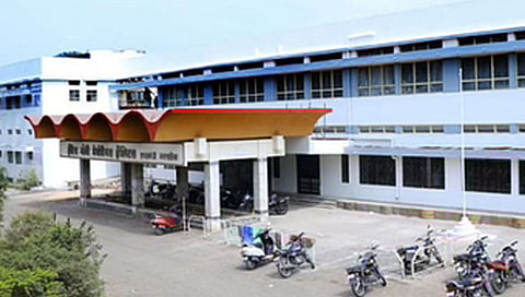 जयसिंगपूर : आय.जी.एम.रुग्णालयातील ४८ कर्मचाऱ्यांच्या समावेशनास शासनाची मान्यता