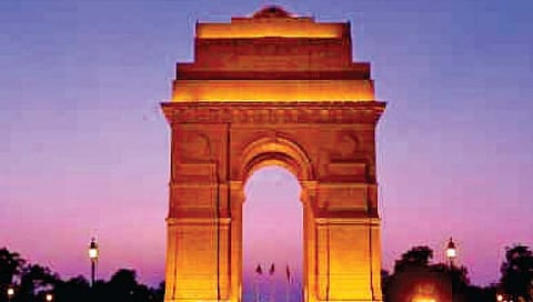 काँग्रेस राजकीय चक्रव्यूहात