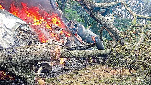 Planes and helicopters crash : विमान, हेलिकॉप्टर अपघातांचा प्रश्‍न चर्चेत