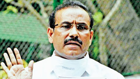 आरोग्यमंत्री राजेश टोपे म्हणाले, गर्दी रोखणारे निर्बंध लवकरच!