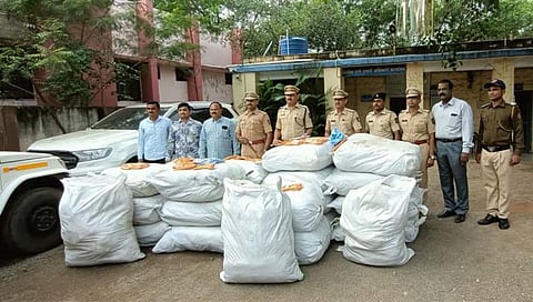 धुळे : आराम बसमधून गुटखा तस्करी करण्याचा डाव हाणून पाडला