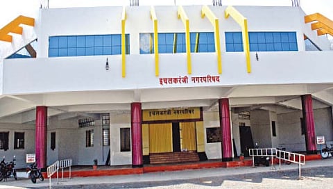 इचलकरंजी पालिकेत १८.७० लाखांचा टॅब घोटाळा