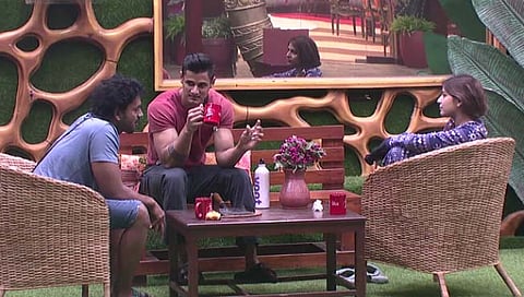 आज जय, उत्कर्ष आणि मीराची चर्चा होणार आहे. 