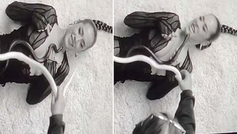 Video : थरारक! गायिका अंगावर खेळवत होती साप, पण तिला तो असा डसतो की….