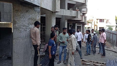 Minister Shashikala Jolle : कर्नाटकच्‍या मंत्री शशिकला जोल्ले यांचे बांधकाम शिवसैनिकांनी पाडले बंद