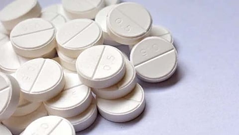 ओमायक्रॉन बाधित केवळ ‘पॅरासिटेमॉल’ने बरे