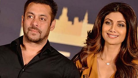 ‘जुम्मे की रात’ गाण्यावर सलमान खानसोबत शिल्पाचे ठुमके (Video)