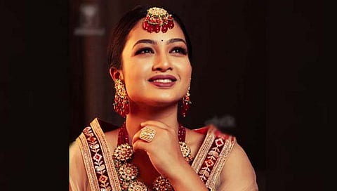 Girija Prabhu : ‘सुख म्हणजे नक्की काय असतं?’ गौरीचं हटके फोटोशूट