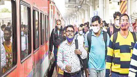 मुंबईत दररोज ७० लाख प्रवाशांची ये-जा
