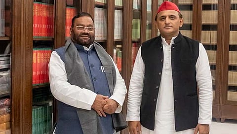 भाजपचे श्रम मंत्री स्‍वामी प्रसाद मौर्य यांनी पदाचा राजीनामा देत समाजवादी पार्टीत प्रवेश केला.