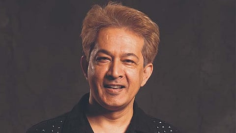 Jawed Habib viral video : अखेर हेअर स्टायलिस्ट जावेद हबीबने मागितली माफी, महिलेच्या केसावर थुंकला होता