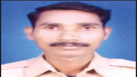 कोल्हापूर  : एसटी संपामुळे नोकरी गेली तर कर्ज कसे फेडायचे?, गारगोटी आगारातील चालकानं संपवलं जीवन