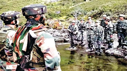 अरुणाचलमध्ये ‘ड्रॅगन’ची आगळीक; पण वाघांच्या डरकाळीने पळता भुई!