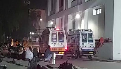 गुजरात : सूरतमध्ये केमिकल टँकरमधून गॅस गळती, ६ मजुरांचा मृत्यू