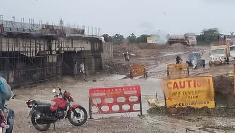 गडचिरोलीत जोरदार पाऊस, गडचिरोली-चामोर्शी मार्ग बंद