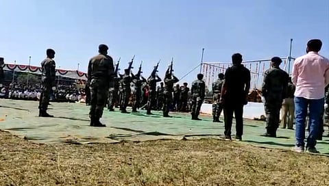 वीर जवान प्रसाद क्षीरसागर यांच्यावर लष्करी इतमामात अंत्यसंस्कार