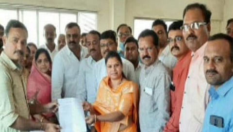 साक्री नगरपंचायतीच्या नगराध्यक्षपदासाठी भाजपकडून अर्ज दाखल