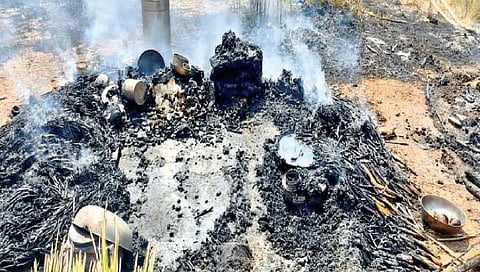 सांगली : कवठेएकंदमध्ये अचानक लागलेल्या आगात ऊसतोड मजुरांच्या झोपड्या खाक