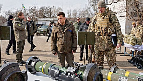 युक्रेन आपला कोण लागतो?