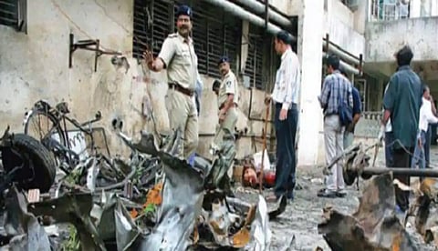 Ahmedabad serial bomb blast case : मोठा निकाल! अहमदाबाद बॉम्बस्फोट प्रकरणी ३८ दोषींना फाशीची शिक्षा, ११ दोषींना मरेपर्यंत जन्मठेप