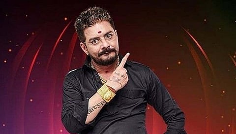 Hindustani bhau : विद्यार्थ्यांना भडकवणाऱ्या हिंदुस्थानी भाऊला मुंबई पोलीसांनी उचलले