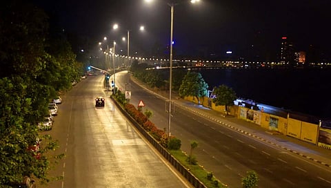 mumbai night curfew : मुंबईतील रात्रीची संचारबंदी हटवली