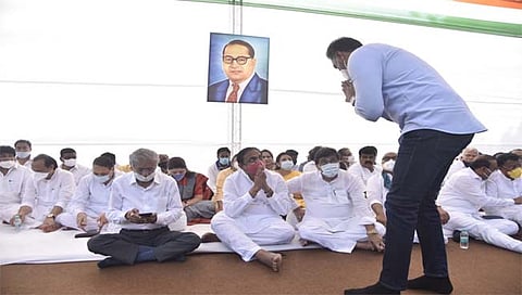 आंदोलन करणाऱ्या मंत्र्यांवर कारवाई करा www.pudhari.news