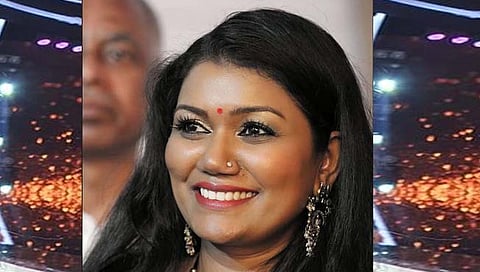 गायिका वैशाली भसने