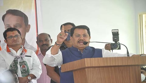 औरंगाबाद : पक्ष कार्यालयाकडे ढुकूंणही न पाहणाऱ्या नेत्यांचे वडेट्टीवारांनी टोचले कान