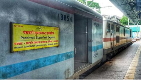 पंचवटी एक्सप्रेसचे 10 डबे जनरल ; मासिक पासधारकांसाठीही महत्वाचा निर्णय