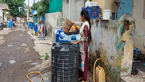 नाशिक : पाणी टंचाईचे माहेरघर असलेल्या मनमाडकरांवर आणखी नवे संकट