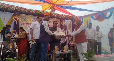 चंद्रपूर : पुण्याची शुद्ध मराठी, आम्हची पिवर मराठी : विजय वडेट्टीवार