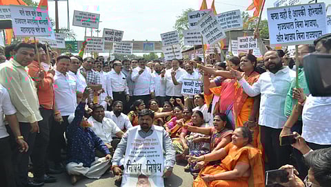 नाशिकमध्ये शिवसेनेकडून राज्यपाल भगतसिंग कोश्यारी यांचा निषेध