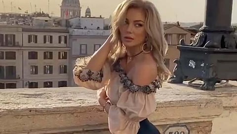 पुतीन यांची वेडा माणूस म्हणून खिल्ली उडवणार्‍या रशियन मॉडेलची हत्या, मृतदेह सुटकेसमध्ये सापडला