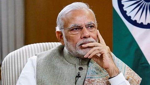 ‘१९९० मध्ये आखाती युद्धातून दीड लाखांवर बाहेर काढले, पण मोदींना युक्रेनमधून १८ हजार निघेनात’