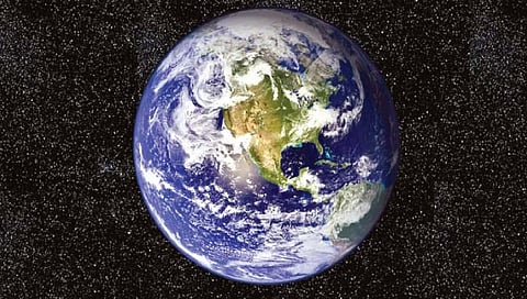 Earth : फिरण्यापासून पृथ्वीस कोण थांबवेेल?