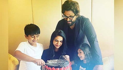 Allu Arjun Wedding Anniversary : अल्लूने खास अंदाजात साजरा केला लग्नाचा वाढदिवस