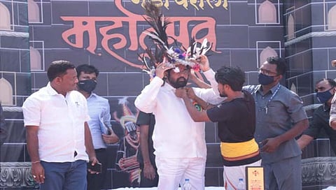 अन् एकनाथ शिंदे यांनी पारंपरिक ‘रेला’ नृत्यावर धरला फेर