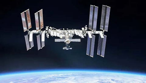 International Space Station : निर्बंधांमुळे रशिया बिथरला, इंटरनॅशनल स्‍पेस स्‍टेशन पाडण्‍याची दिली धमकी
