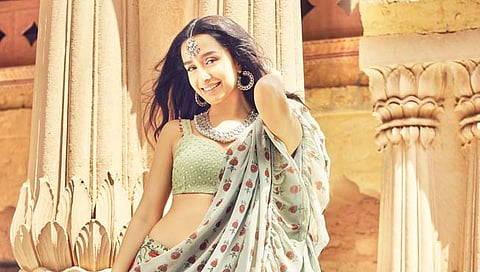 ३५ वर्षीय श्रद्धा कपूरच्या एकूण संपत्तीचा आकडा पाहून विश्वास बसणार नाही !