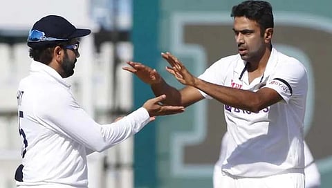 R Ashwin : दोन विकेट्स घेऊन आर. अश्विनची नव्या विक्रमाला गवसणी!