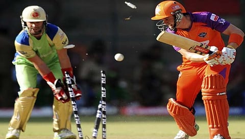 IPL History : आयपीएलमध्ये षटकार मारण्यात अपयशी ठरलेले ‘हे’ तीन फलंदाज माहीत आहेत का?