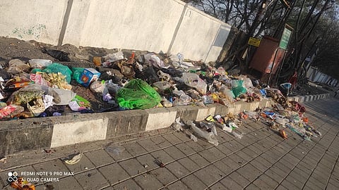 राजगुरूनगर शहर झाले कचरामय; नगरपरिषदेचे दुर्लक्ष, दुर्गंधीमुळे नागरिक हैराण